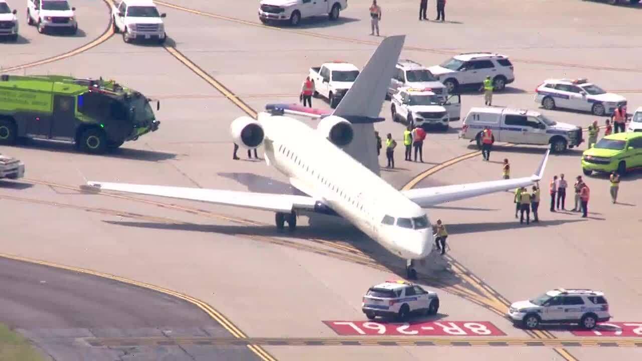 Delta planes collide on taxiways at HartsfieldJackson Atlanta airport NTSB investigating FOX 9 MinneapolisSt Paul Delta planes collide on taxiways at HartsfieldJackson Atlanta airport NTSB investigating FOX 9 MinneapolisSt Paul