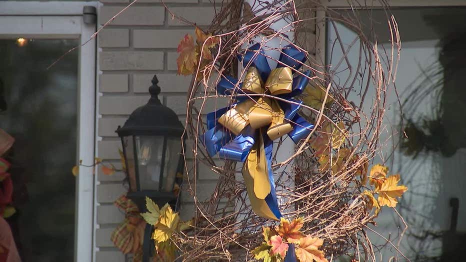 Ann's Flower and Gift Shop in Barrow County is selling ribbons to rains money for the Barrow Community Crisis Fund. 