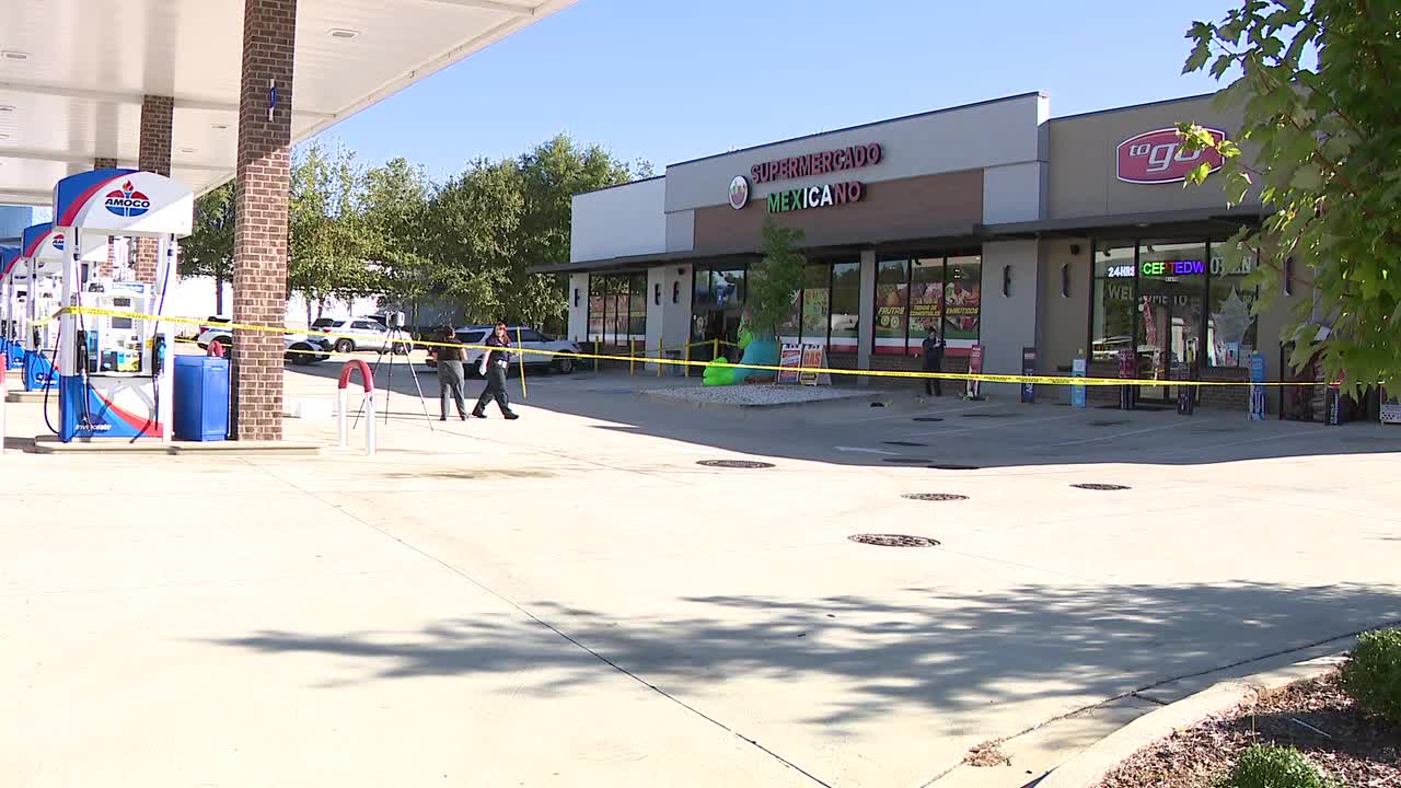 Police investigating homicide at gas station on Jimmy Carter Boulevard