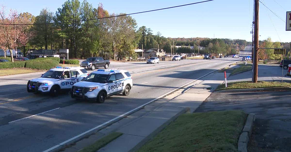 Pedestrian struck, killed on Buford Highway Friday morning | FOX 5 Atlanta