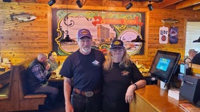 Virginia couple visits metro Atlanta during mission to dine at every Texas Roadhouse