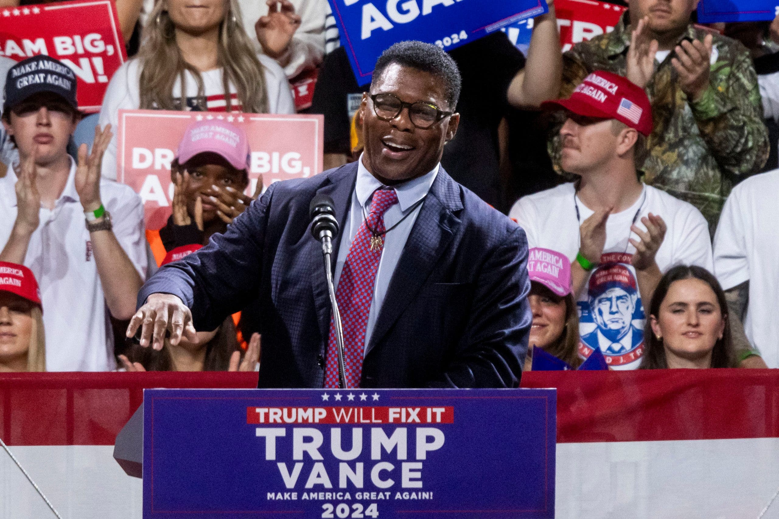 Trump nominates Herschel Walker as U.S. Ambassador to the Commonwealth of the Bahamas