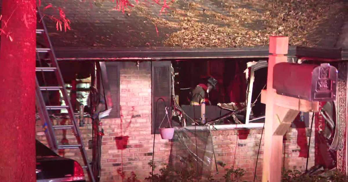 Kitten rescued from DeKalb County house fire | FOX 5 Atlanta