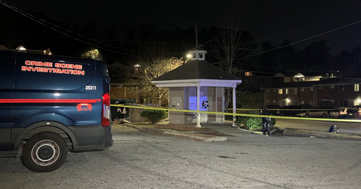 Man injured in Christmas shooting at SW Atlanta apartment complex | FOX ...