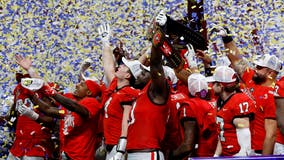 Georgia Bulldogs win 2024 SEC Championship during OT against Texas Longhorns