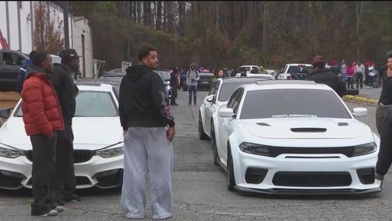 Legal street racing event draws thousands in Atlanta