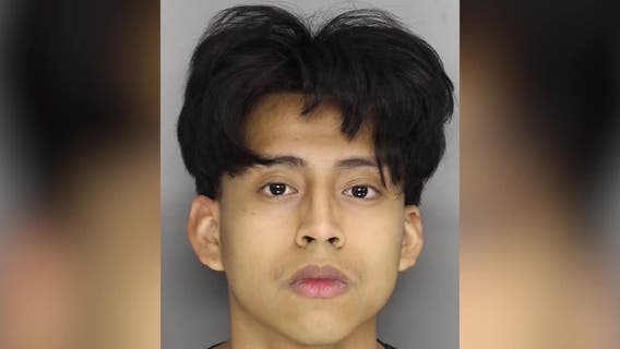 Teen targeted online sellers, robbing them at gunpoint, Marietta police say