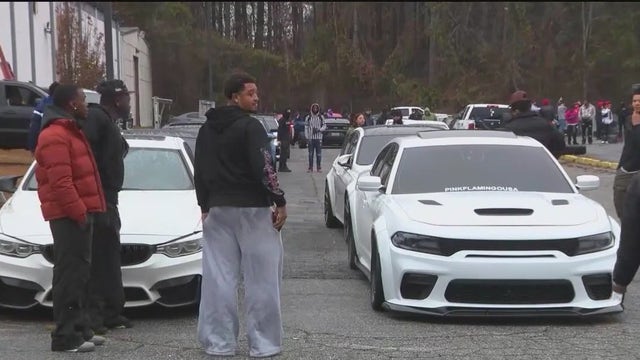 Legal street racing event draws thousands in Atlanta