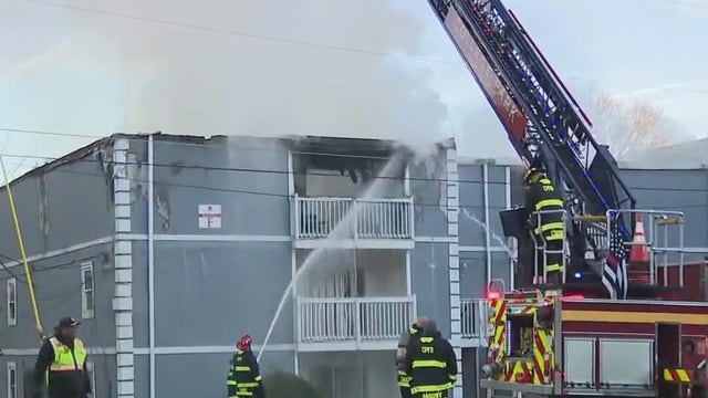2-alarm apartment fire in College Park leave dozens homeless