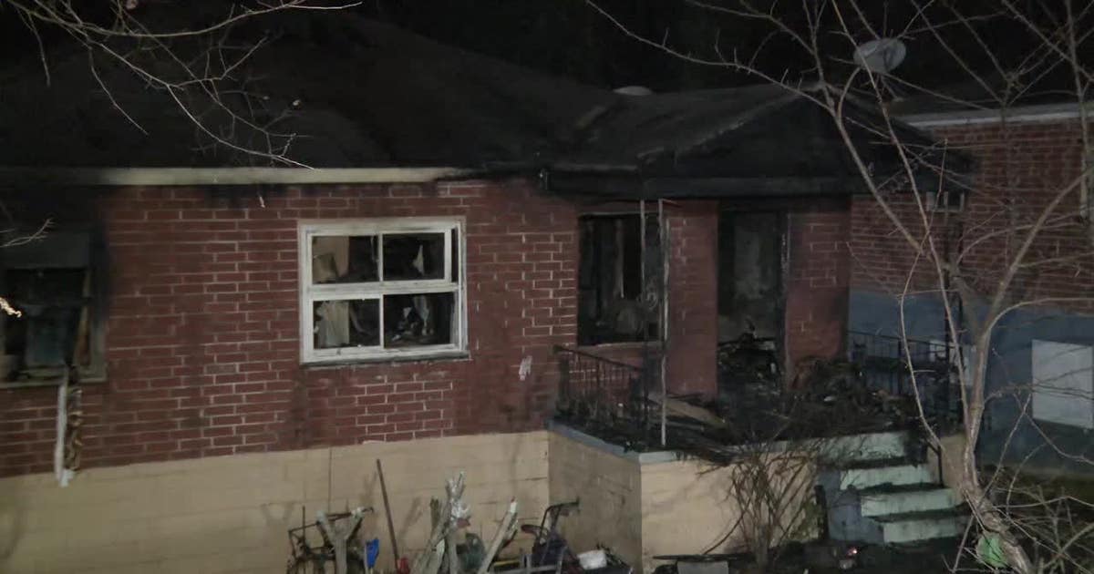 4 injured in overnight house fire in NW Atlanta | FOX 5 Atlanta
