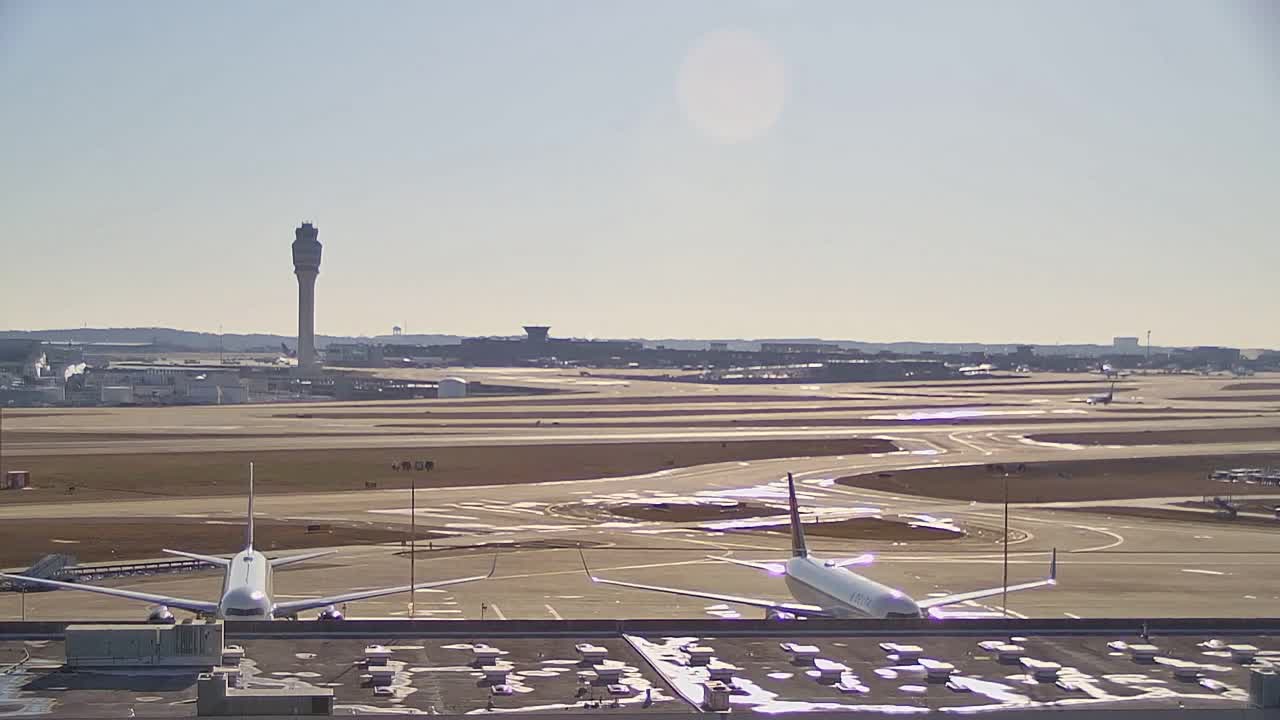 Atlanta airport conditions | Travelers face long lines, flight ...