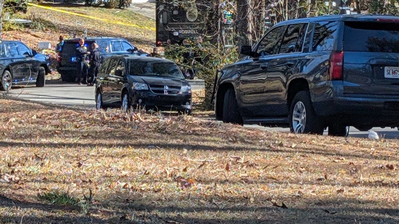 SWAT officer injured; man killed in Roswell shootout during warrant ...