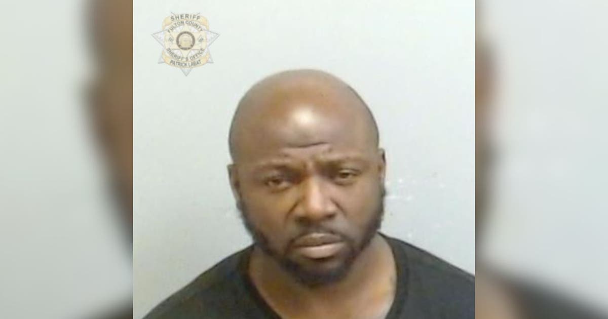 Man arrested in early morning South Fulton killing at hotel | FOX 5 Atlanta