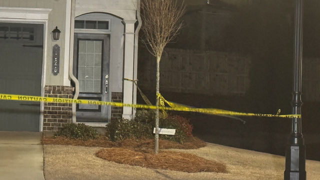 Man shot overnight on Moonglade Park in Cobb County