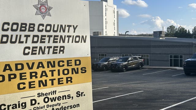 Cobb deputy's jaw broken in jail attack by murder suspect, authorities say