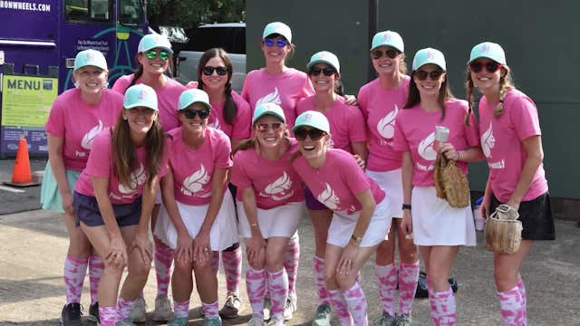 Georgia moms play softball to raise money for Crohn's and colitis research