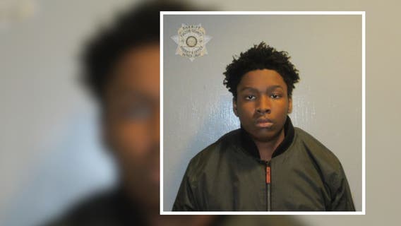 18-year-old charged with stabbing Fulton County detention officer over a blanket