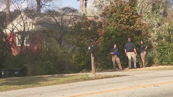 Cobb County police investigating suspicious death on Pat Mell Road
