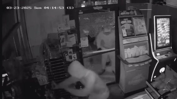 Loganville police looking for men who broke into store, stole smoking products