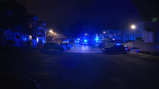Security guard shot in southwest Atlanta during attempted auto theft