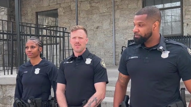 Atlanta officers spring into action to save residents inside burning home