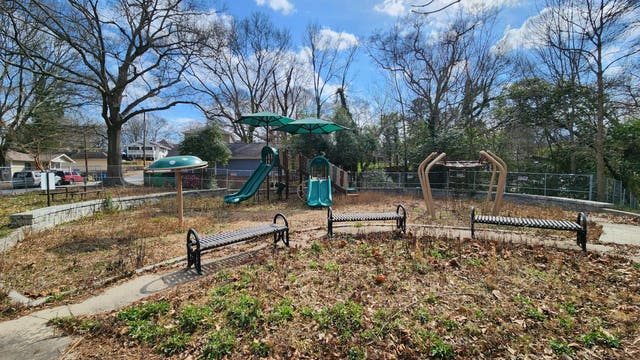 Cleanup operation underway at lead-contaminated NW Atlanta park