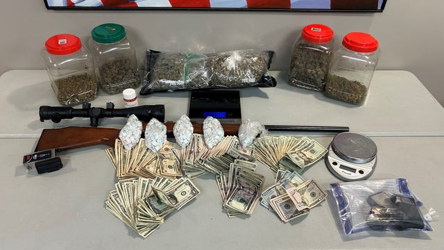 Nearly 1K Ecstasy pills, marijuana, cash and gun found in Hart County home