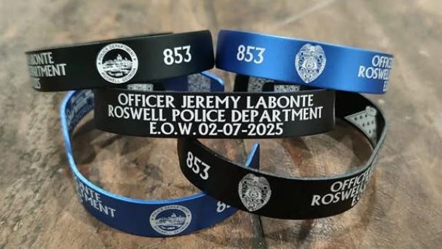 Bracelets to honor fallen Roswell police officer available for purchase