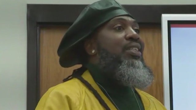 Atlanta rapper Pastor Troy speaks to hip-hop lyrics class at Morris Brown
