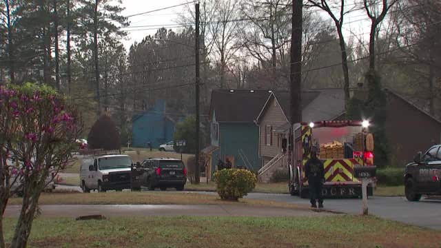 2 shot, 2 men in custody after domestic argument at DeKalb County home
