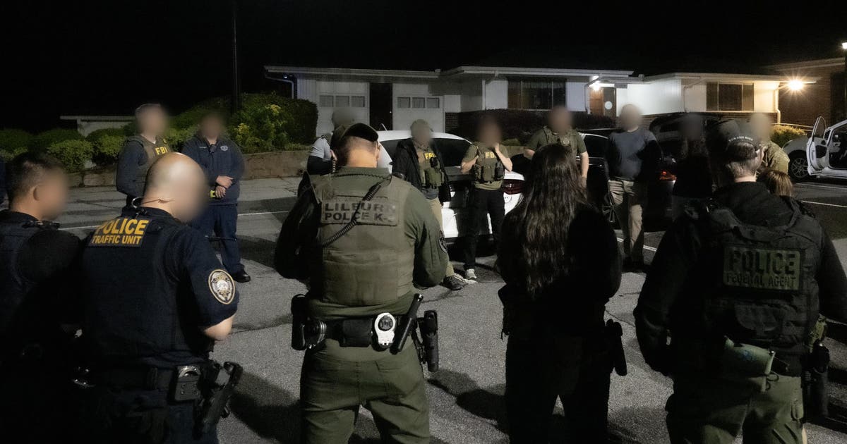 Georgia man arrested by FBI for alleged threats against Trump, White ...