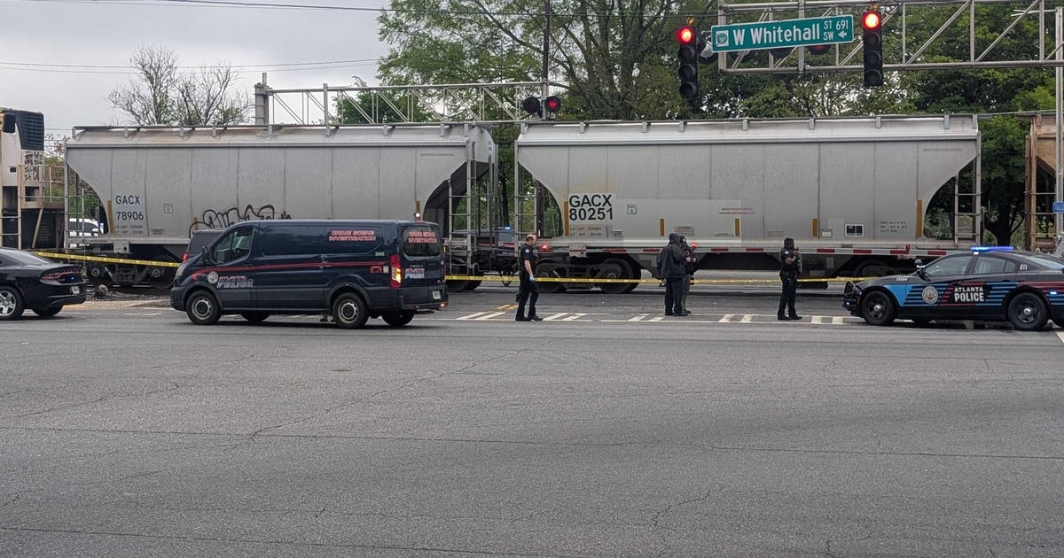 87-year-old woman killed by train in Southwest Atlanta | FOX 5 Atlanta