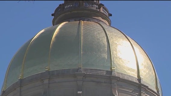 Bill to ban cellphones in school heads to Gov. Kemp's desk