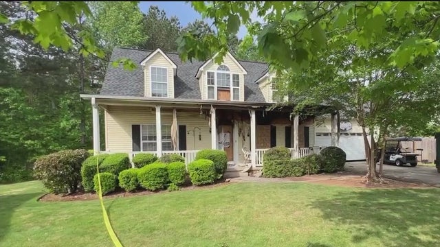 Heroic neighbors rescue teens from Peachtree City house fire