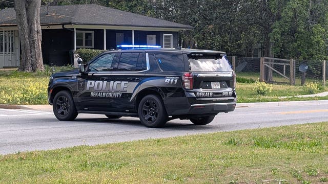 2 kids, 2 adults, DeKalb County police officer hospitalized in three-way crash