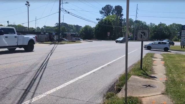 Man shot to death near Food Mart in DeKalb County