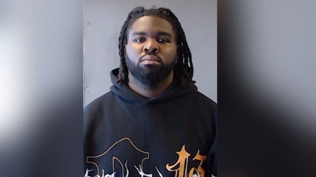 Former DeKalb jailer arrested on contraband charges