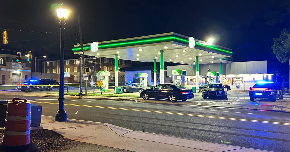 Four men injured in southwest Atlanta gas station shooting | FOX 5 Atlanta