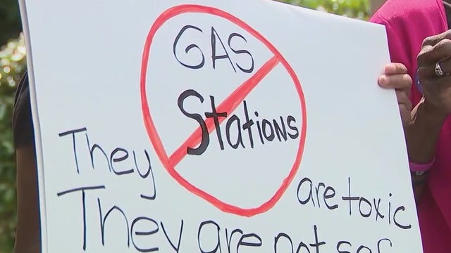 Southwest Atlanta residents protesting new gas station near senior community