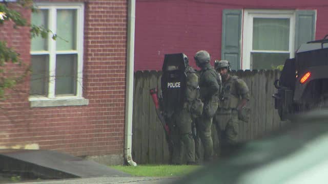 Man armed with box cutter arrested after SWAT standoff along LaVista Road in Tucker