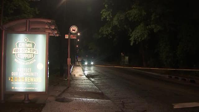 Shooting victim walks to Atlanta gas station for help, police say