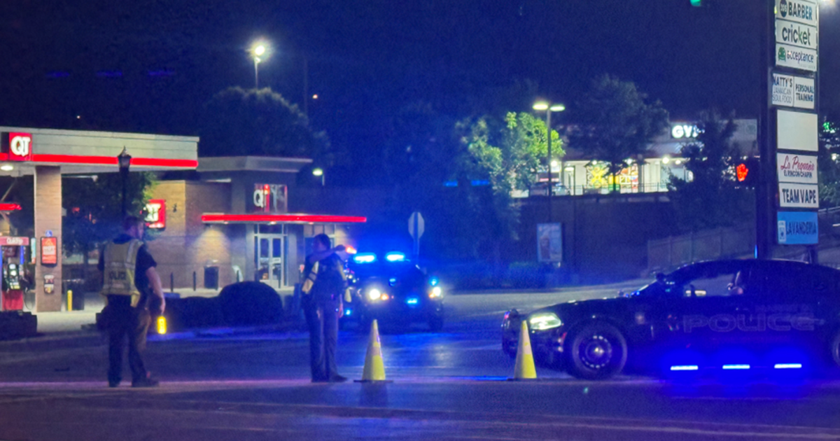 Pedestrian struck by two cars on busy Marietta street | FOX 5 Atlanta
