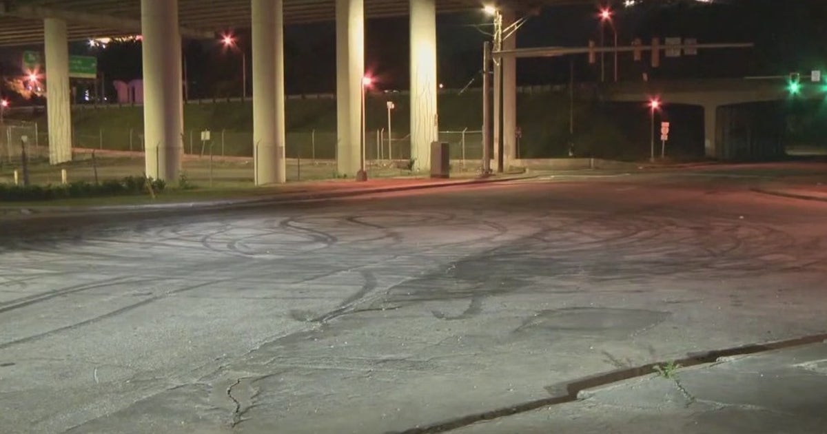 Illegal stunt driving blocks northeast Atlanta intersection overnight ...