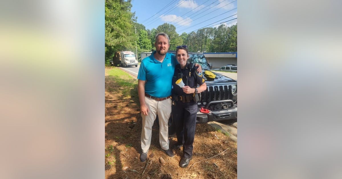 Acworth police officer saves man from choking | FOX 5 Atlanta