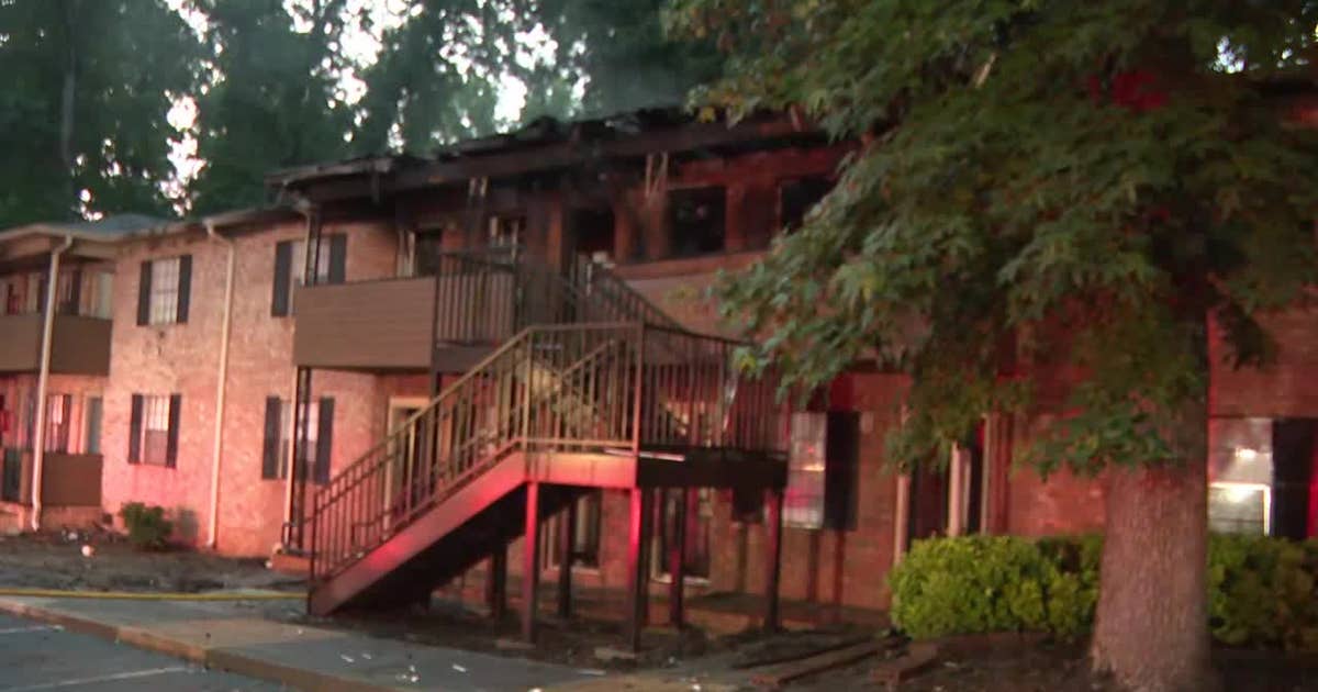 Fire breaks out at Fairburn apartment complex | FOX 5 Atlanta