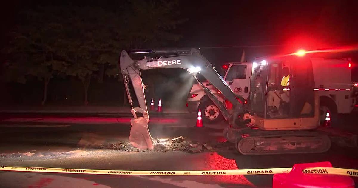 Water main break shuts down part of Chamblee Dunwoody Road | FOX 5 Atlanta