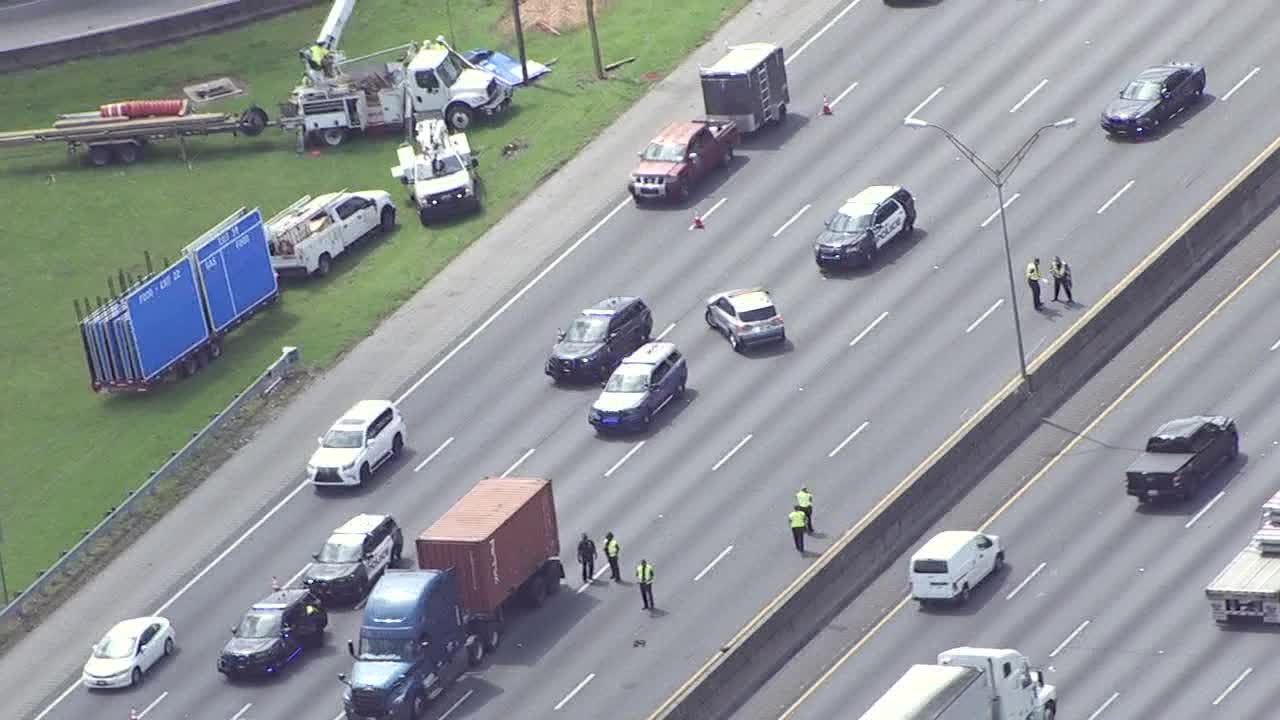 Deadly crash temporarily closes I-75NB in Cobb County | FOX 5 Atlanta