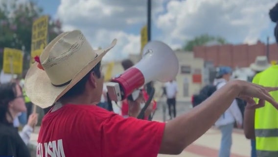 Lawrenceville protest calls for release of Hispanic journalist