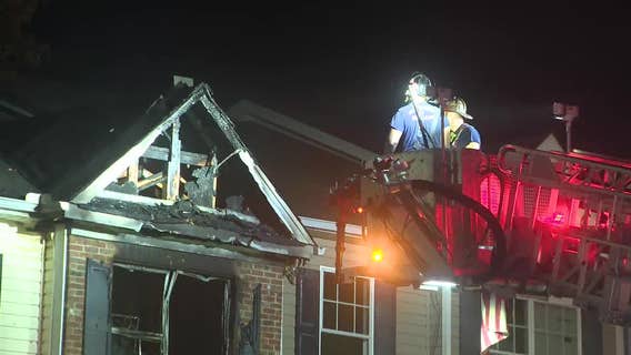 Crews battle overnight fire at DeKalb County townhome complex