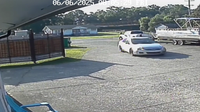 Molotov cocktail thrown at Catoosa County home, deputies ask for help